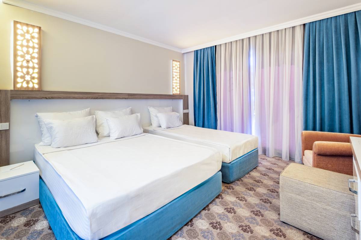 Bahçe Manzaralı Superior Oda